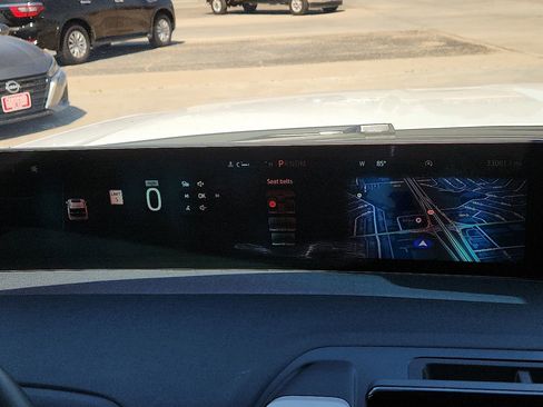 Certified 2025 Ford Expedition Active AWD/4WD image 9