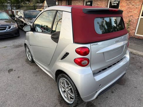 Used 2013 smart fortwo passion RWD image 7