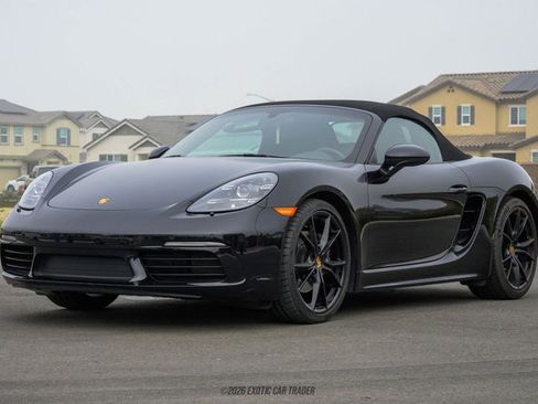 Used 2025 Porsche 718 Boxster image 18