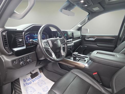 Used 2022 Chevrolet Silverado 1500 LT Trail Boss w/ LT Trail Boss Premium Package image 29