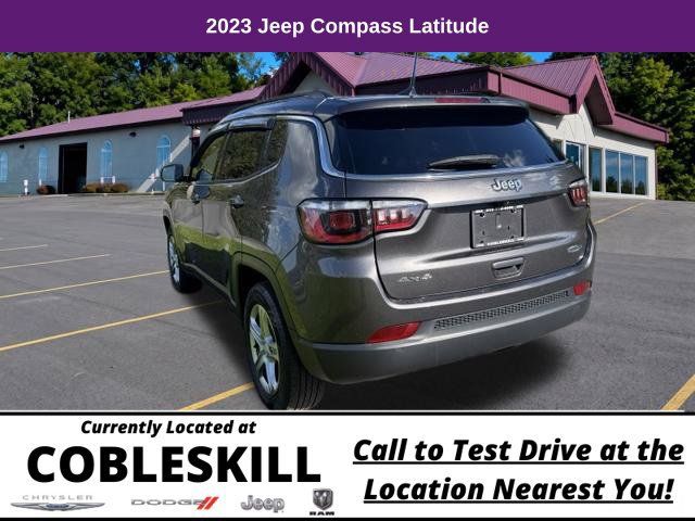 Used 2023 Jeep Compass Latitude w/ Convenience Group AWD/4WD image 6