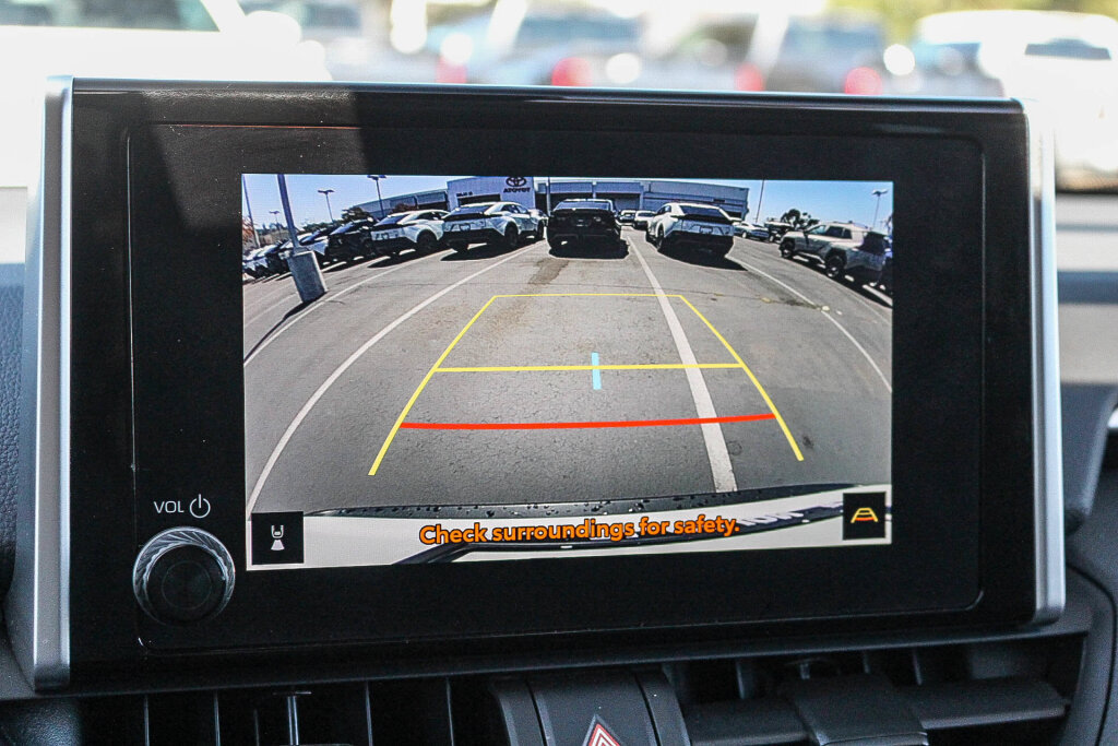 Certified 2025 Toyota RAV4 XLE AWD/4WD image 15