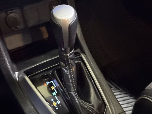 Used 2016 Toyota Corolla S FWD image 17