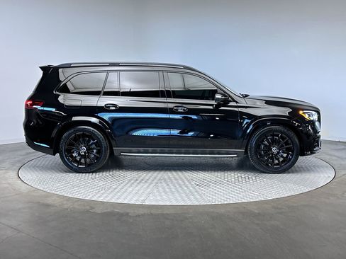 Used 2025 Mercedes-Benz GLS 580 580 image 12