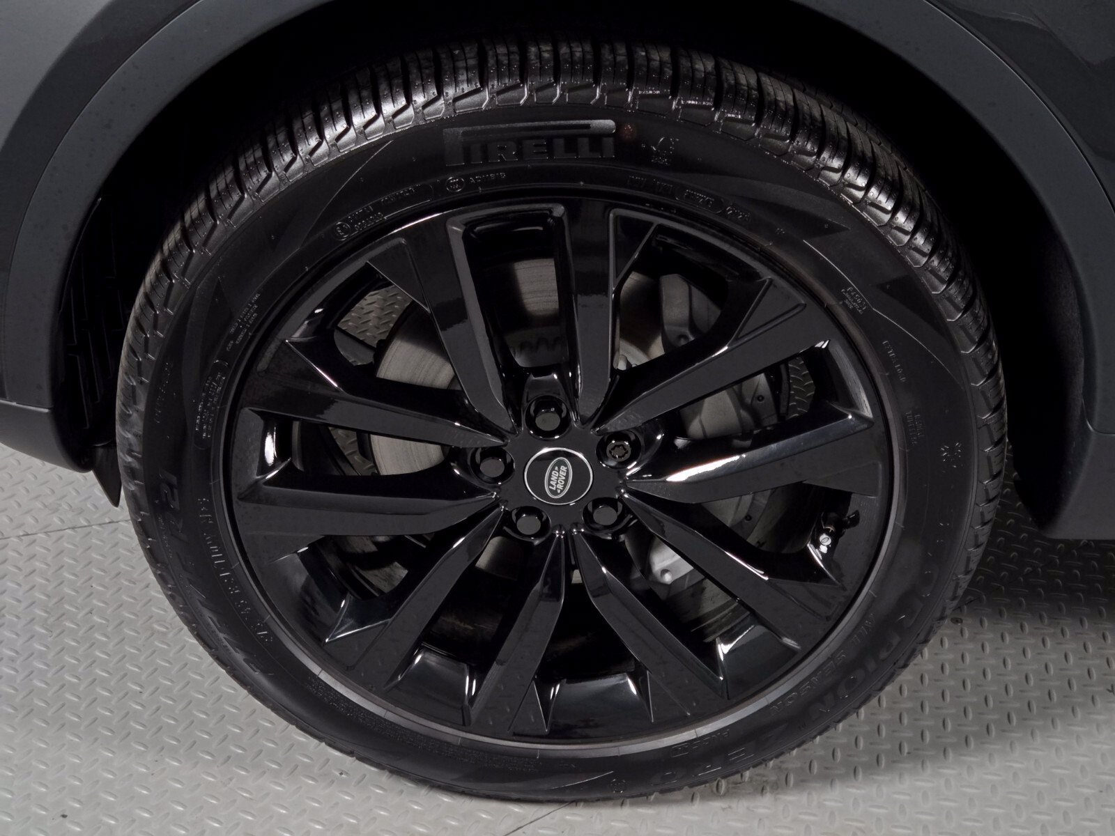 New 2026 Land Rover Discovery S AWD/4WD image 9
