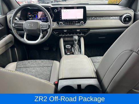 Used 2024 Chevrolet Colorado ZR2 w/ Technology Package image 18