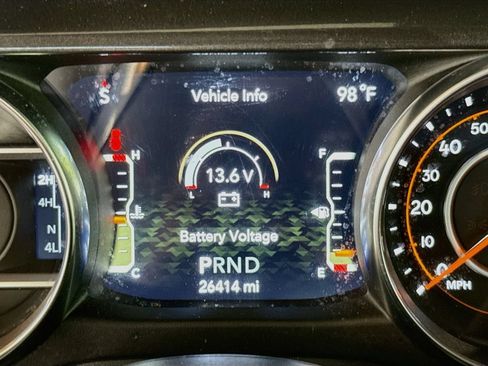 Used 2022 Jeep Wrangler Unlimited Sahara AWD/4WD image 13
