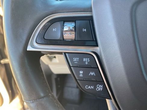 Used 2020 Lincoln Nautilus Reserve image 18