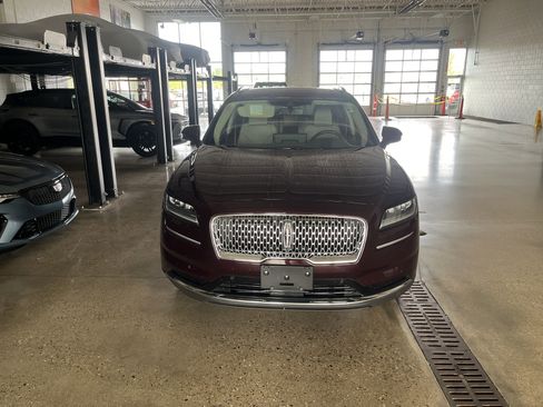 Used 2023 Lincoln Nautilus Reserve w/ Equipment Group 201A AWD/4WD image 2