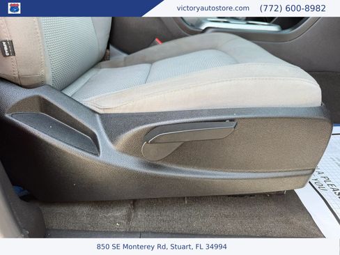 Used 2015 Chevrolet Colorado LT RWD image 14