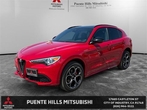 Used 2022 Alfa Romeo Stelvio Veloce image 1