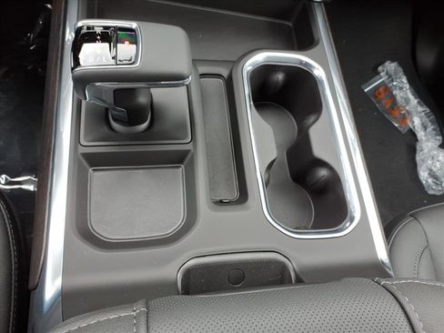 New 2026 GMC Sierra 1500 SLT w/ SLT Premium Plus Package image 29