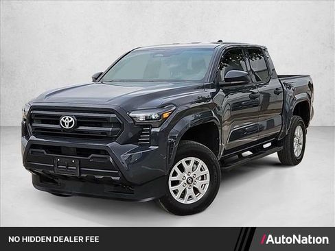 Used 2025 Toyota Tacoma SR AWD/4WD image 1
