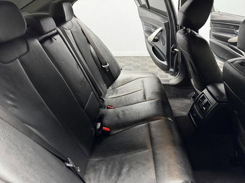 Used 2018 BMW 320i xDrive 320i xDrive image 49