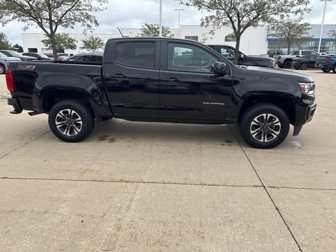 Used 2022 Chevrolet Colorado Z71 AWD/4WD image 8