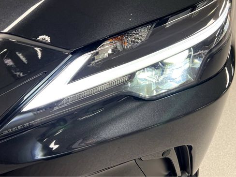 Certified 2024 Lexus RX 350 Premium w/ Kick Sensor & Tow Package AWD/4WD image 3