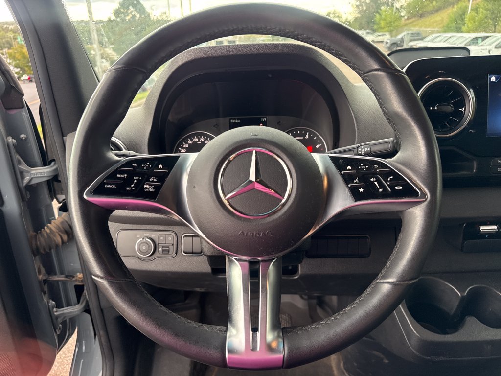 Used 2025 Mercedes-Benz Sprinter 2500 image 15
