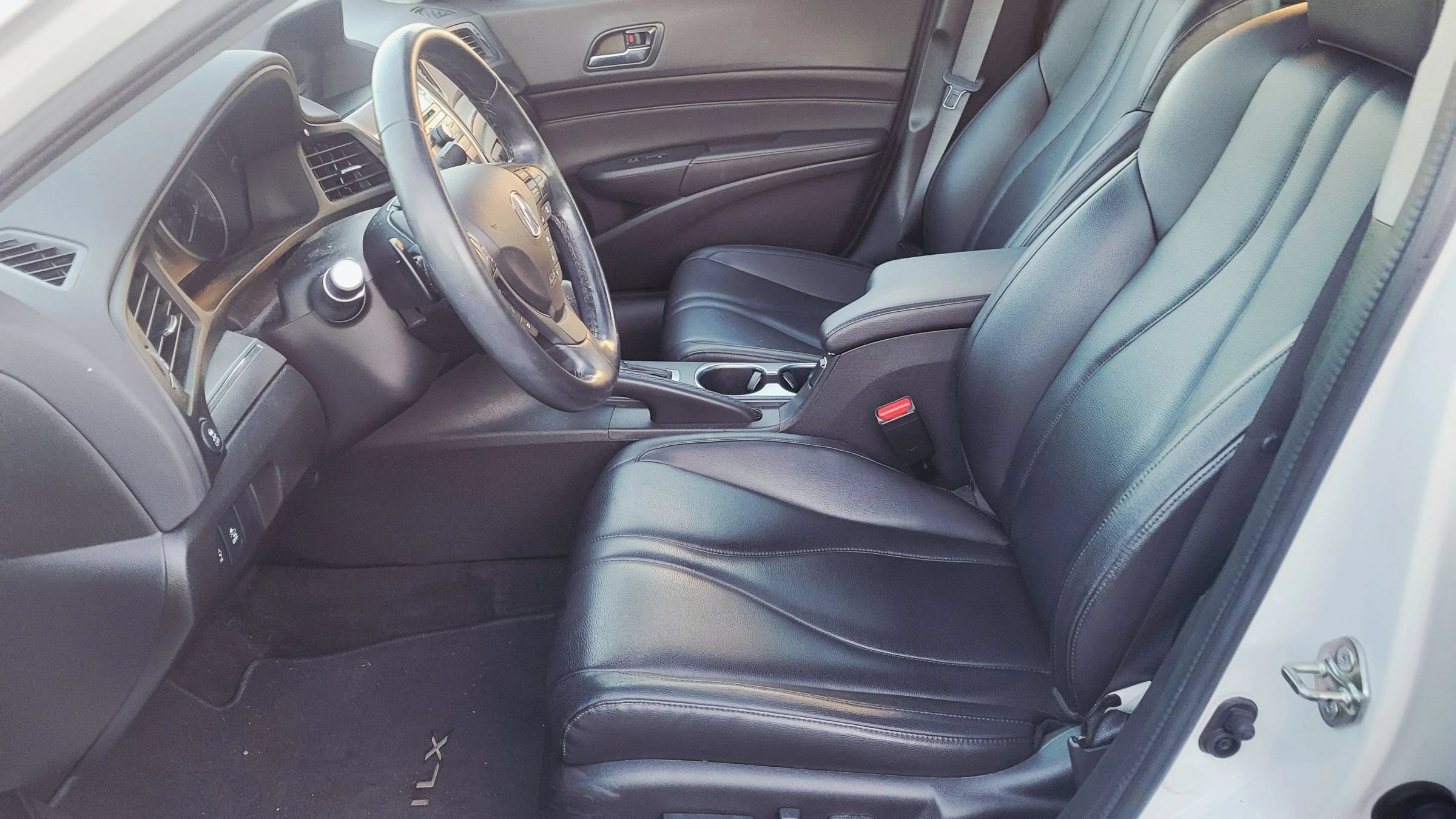 Used 2019 Acura ILX FWD image 11