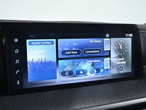 Used 2025 Nissan Kicks SV w/ SV Premium Package image 16