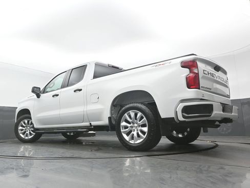 Used 2021 Chevrolet Silverado 1500 Custom AWD/4WD image 28