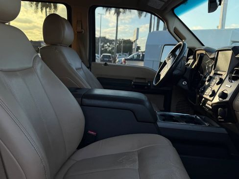 Used 2016 Ford F250 Lariat w/ Lariat Ultimate Package AWD/4WD image 18