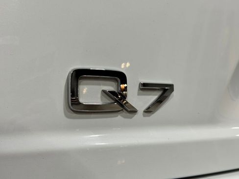 Used 2018 Audi Q7 3.0T Prestige w/ Prestige Package image 27