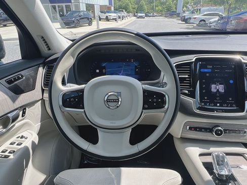 Certified 2024 Volvo XC90 T8 Ultimate AWD/4WD image 16