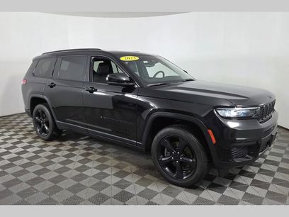 Used 2023 Jeep Grand Cherokee L Laredo