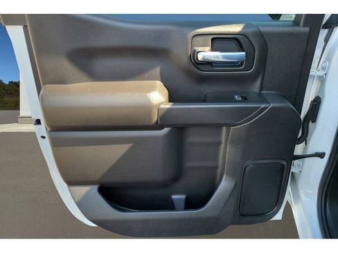 Used 2023 Chevrolet Silverado 1500 Custom AWD/4WD image 21