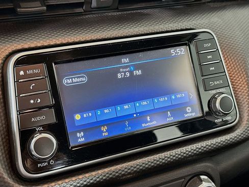 Used 2020 Nissan Kicks S image 15