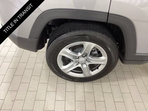 Used 2023 Jeep Compass Latitude w/ Convenience Group AWD/4WD image 23