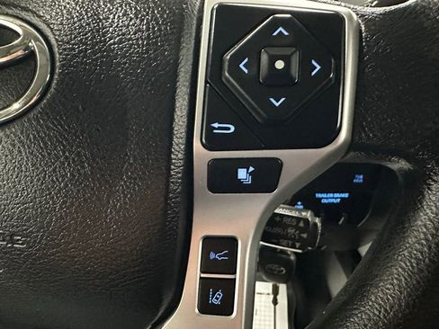 Used 2021 Toyota Tundra SR5 w/ Convenience Package AWD/4WD image 20