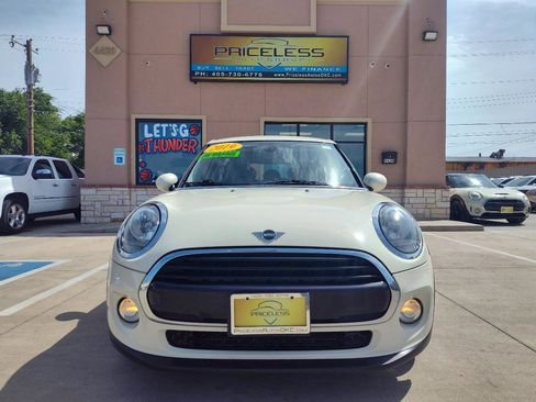 Used 2019 MINI Cooper 4-Door Hardtop FWD image 9