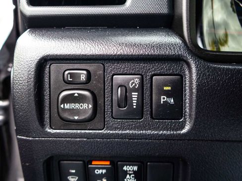 Used 2018 Toyota 4Runner Limited AWD/4WD image 55