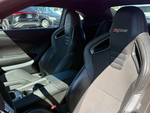 Used 2015 Chevrolet Camaro Z/28 image 67