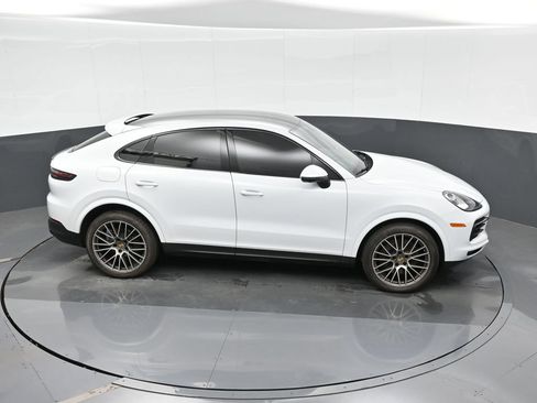 Certified 2023 Porsche Cayenne Platinum Edition AWD/4WD image 31
