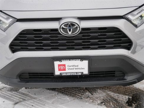 Certified 2022 Toyota RAV4 XLE image 9