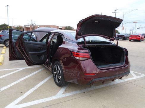 Used 2024 Nissan Sentra SV image 24