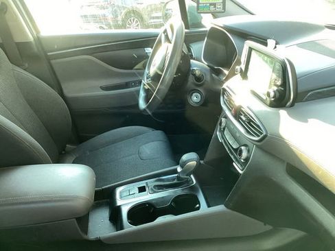 Used 2019 Hyundai Santa Fe SE FWD image 16