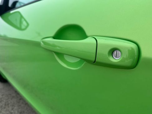 Used 2013 Ford Mustang Coupe image 32