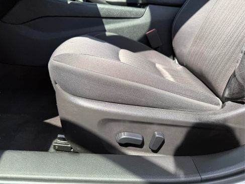 Used 2022 Nissan Altima 2.5 SV FWD image 15