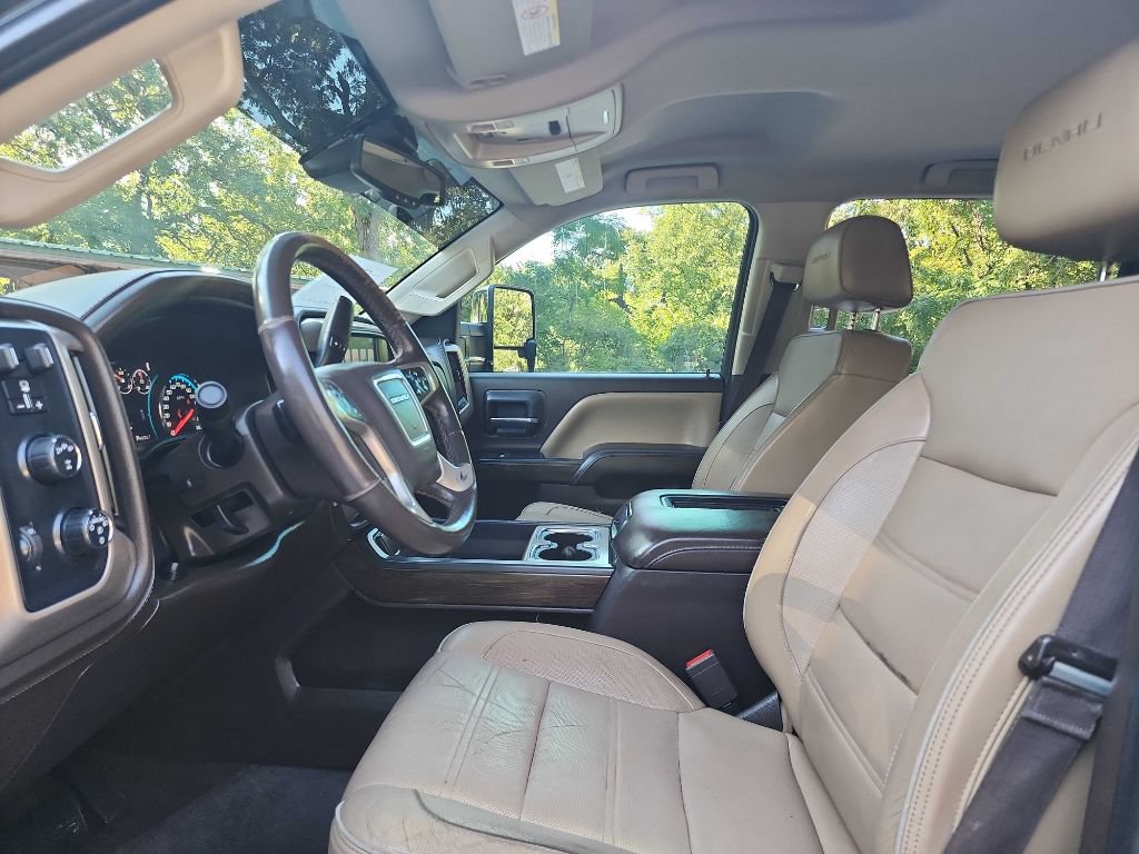 Used 2017 GMC Sierra 2500 Denali w/ Duramax Plus Package AWD/4WD image 22