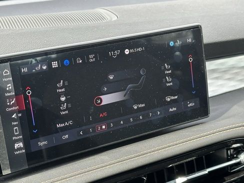 New 2025 Alfa Romeo Tonale w/ Premium Package image 22