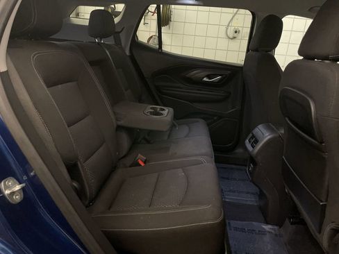 Used 2023 GMC Terrain SLE w/ Driver Convenience Package FWD image 19