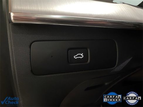 Used 2024 Volvo XC90 B5 Core image 28