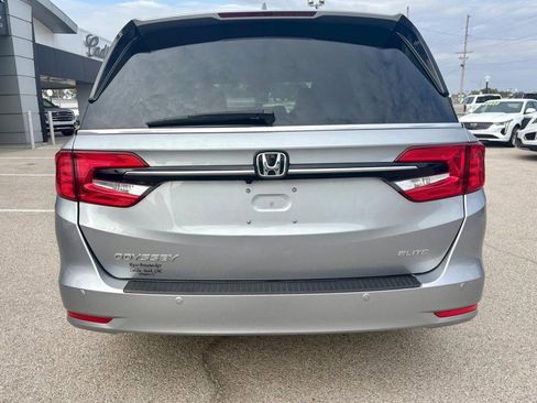 Used 2023 Honda Odyssey Elite image 7