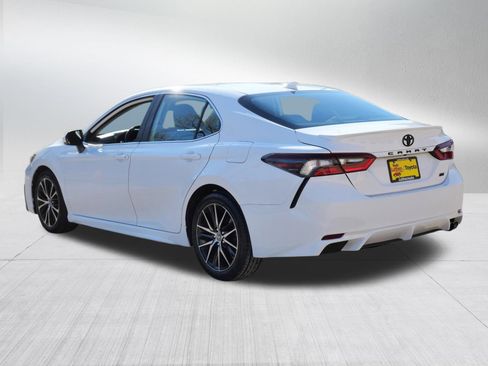 Certified 2023 Toyota Camry SE FWD image 6