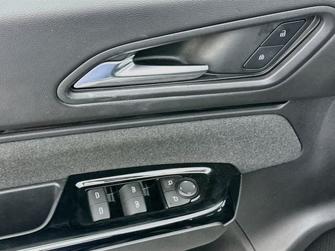 Used 2024 Honda Prologue EX image 15