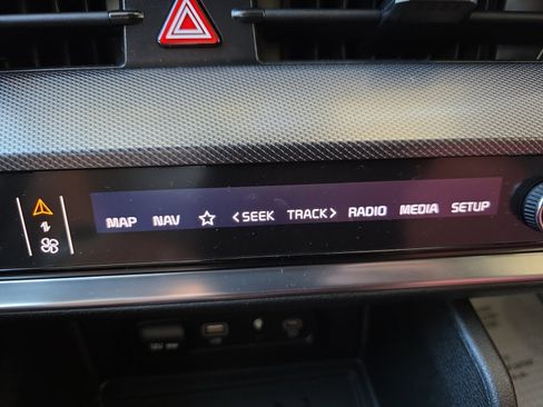 Certified 2024 Kia Sportage SX image 15