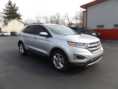 Used 2017 Ford Edge SEL w/ Equipment Group 201A AWD/4WD image 4